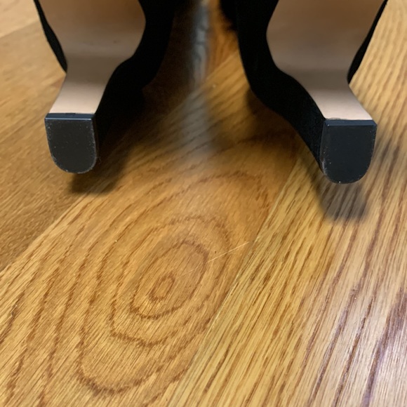 Suede boots - Picture 9 of 9